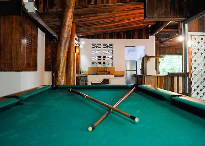 Hacienda Sarah *